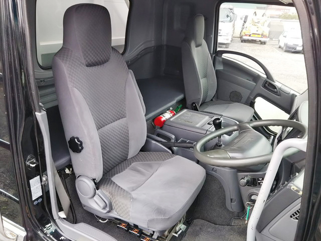 いすゞフォワードアルミウイング中型（4t）[写真27]