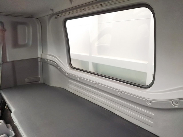 いすゞフォワードアルミウイング中型（4t）[写真29]