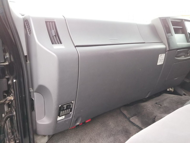 いすゞフォワードアルミウイング中型（4t）[写真30]