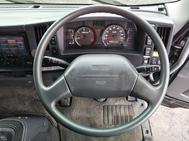 いすゞフォワードアルミウイング中型（4t）[写真34]