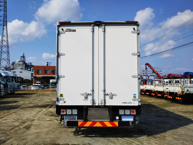 いすゞフォワードアルミウイング中型（4t）[写真08]