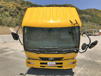 UDトラックスコンドルダンプ・クレーン付中型（4t）[写真10]