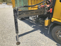 UDトラックスコンドルダンプ・クレーン付中型（4t）[写真19]