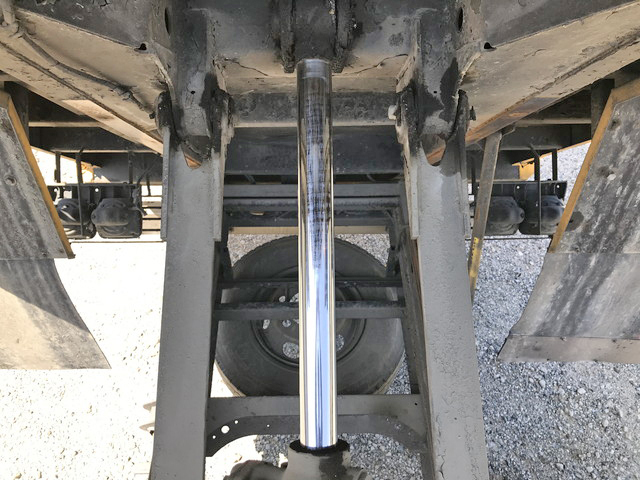 UDトラックスコンドルダンプ・クレーン付中型（4t）[写真21]