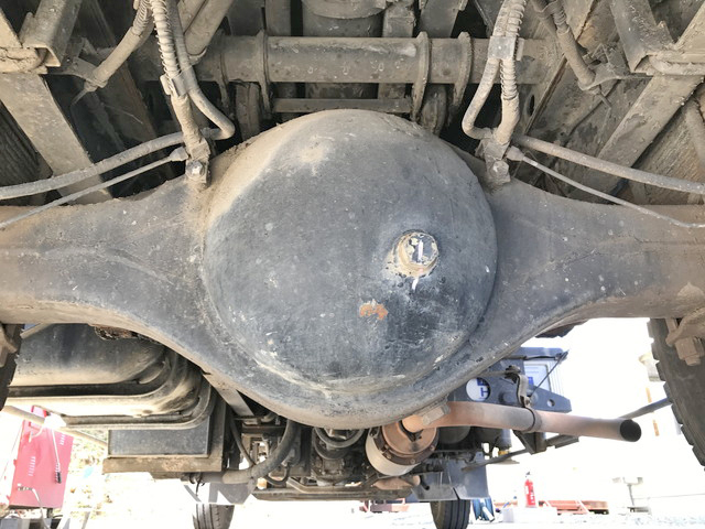 UDトラックスコンドルダンプ・クレーン付中型（4t）[写真24]