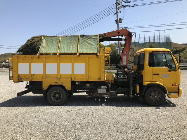 UDトラックスコンドルダンプ・クレーン付中型（4t）[写真08]