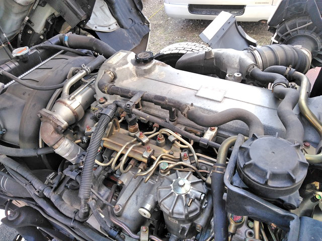 日野レンジャー幌ウイング中型（4t）[写真22]