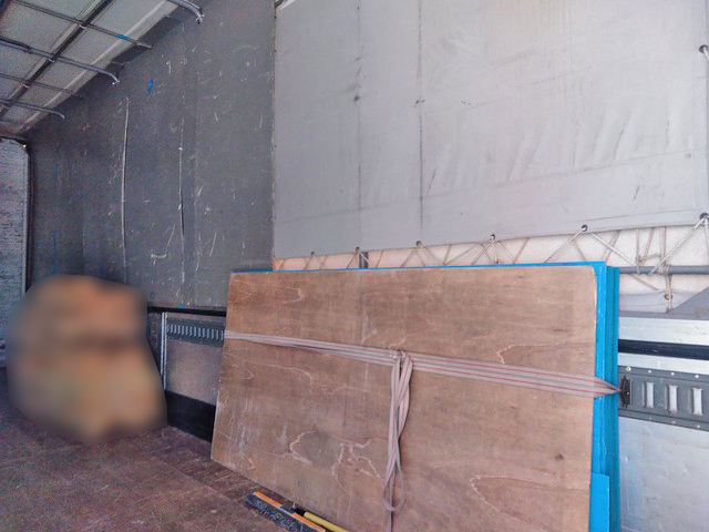 日野レンジャー幌ウイング中型（4t）[写真08]