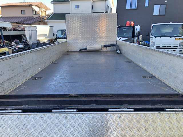 三菱ふそうキャンターアルミブロック小型（2t・3t）[写真10]