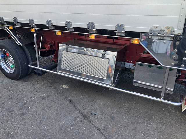 三菱ふそうキャンターアルミブロック小型（2t・3t）[写真07]