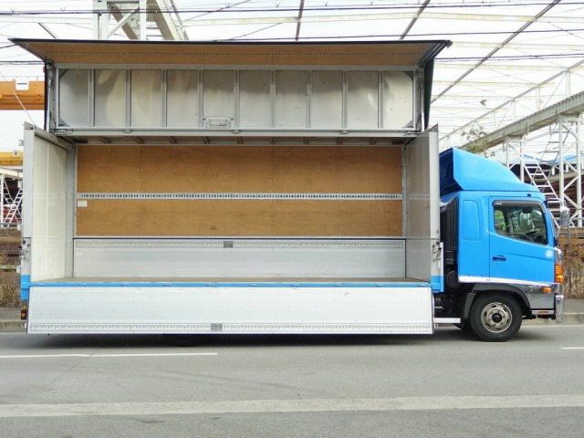 日野レンジャーアルミウイング中型（4t）[写真10]