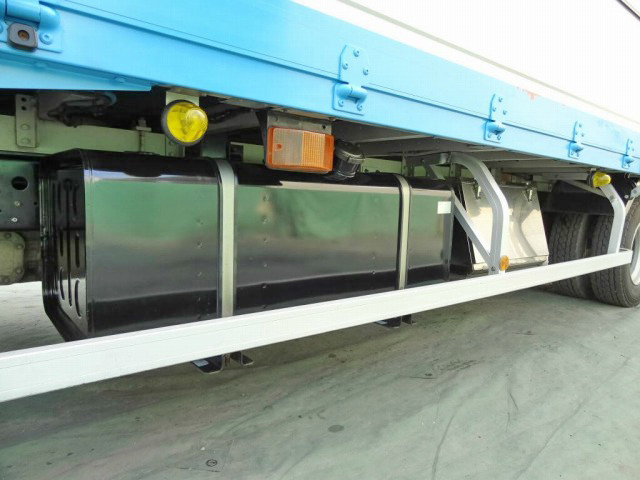 日野レンジャーアルミウイング中型（4t）[写真16]