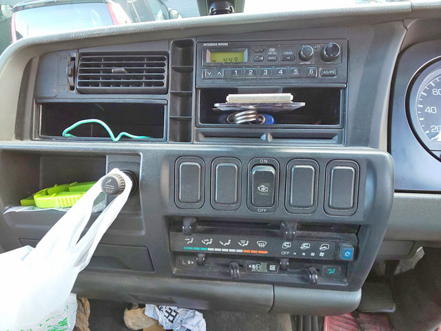 三菱ふそうファイター平ボディ増トン（6t・8t）[写真21]