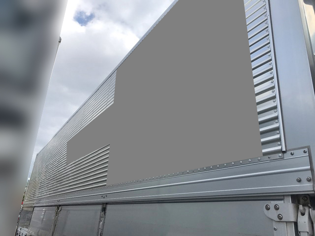 UDトラックスクオンアルミウイング大型（10t）[写真04]