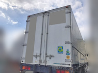 UDトラックスクオンアルミウイング大型（10t）[写真06]