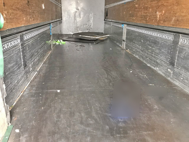 UDトラックスクオンアルミウイング大型（10t）[写真08]