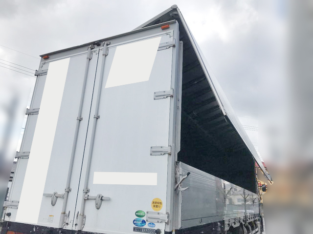 UDトラックスクオンアルミウイング大型（10t）[写真02]