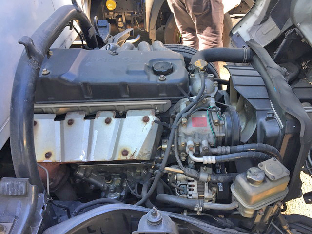 三菱ふそうキャンターパネルバン小型（2t・3t）[写真10]