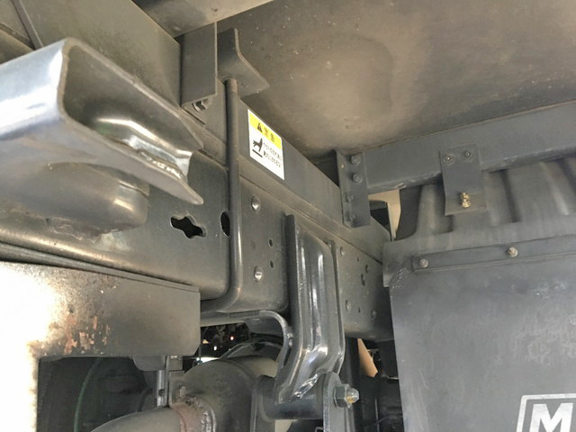 三菱ふそうキャンターパネルバン小型（2t・3t）[写真08]