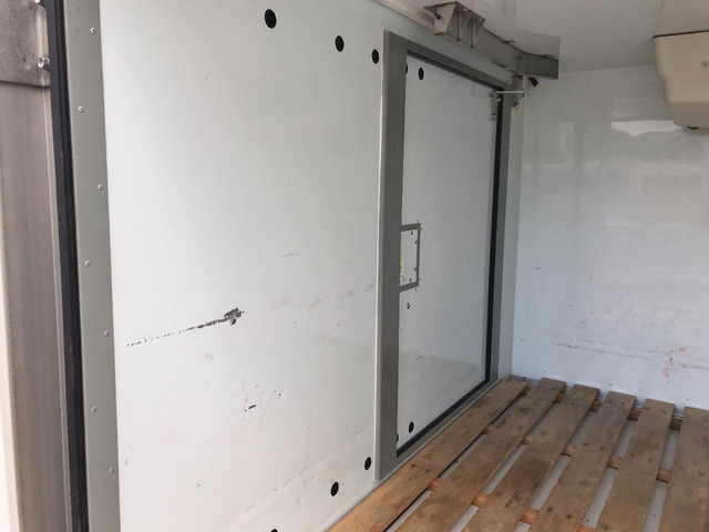 その他のメーカーその他の車種冷凍車（冷蔵車）小型（2t・3t）[写真11]