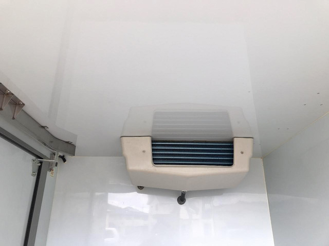 その他のメーカーその他の車種冷凍車（冷蔵車）小型（2t・3t）[写真13]