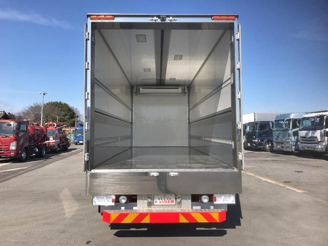 日野レンジャー冷蔵冷凍ウイング中型（4t）[写真14]