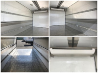 日野レンジャー冷蔵冷凍ウイング中型（4t）[写真17]