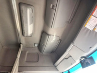 日野レンジャー冷蔵冷凍ウイング中型（4t）[写真38]