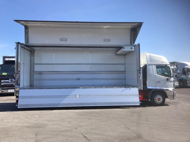 日野レンジャー冷蔵冷凍ウイング中型（4t）[写真09]