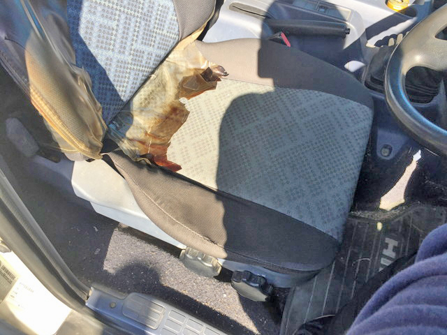 日野レンジャー平ボディ中型（4t）[写真24]