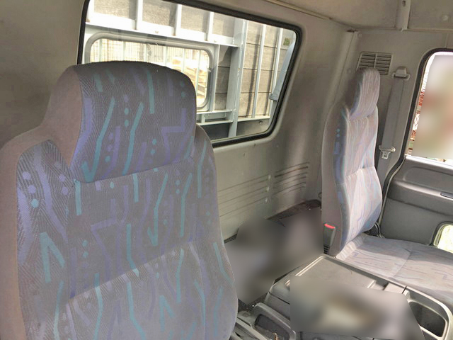 いすゞフォワードアルミブロック中型（4t）[写真25]