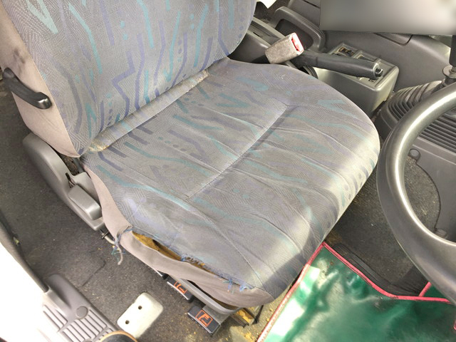 いすゞフォワードアルミブロック中型（4t）[写真27]