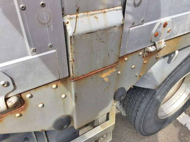 いすゞフォワードアルミブロック中型（4t）[写真07]