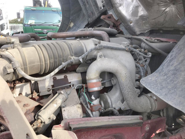 日野プロフィア冷蔵冷凍ウイング大型（10t）[写真18]