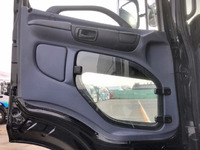 日野プロフィア冷蔵冷凍ウイング大型（10t）[写真19]