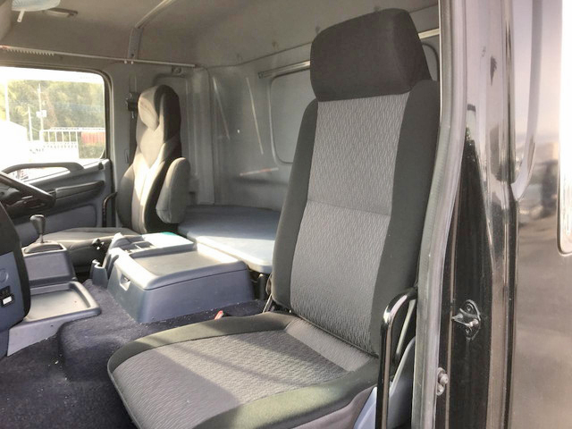 日野プロフィア冷蔵冷凍ウイング大型（10t）[写真21]