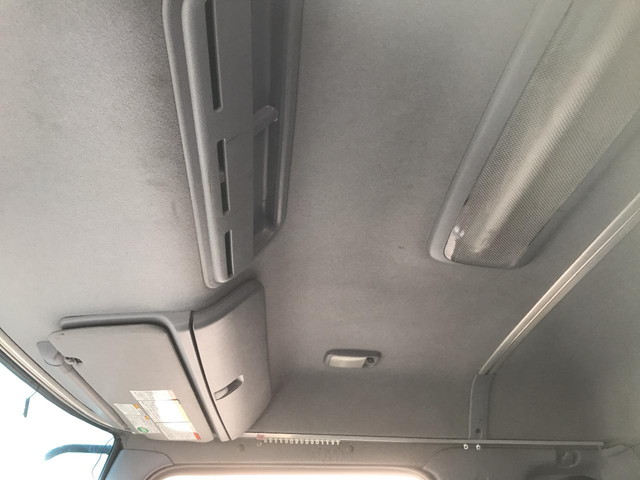 日野プロフィア冷蔵冷凍ウイング大型（10t）[写真23]