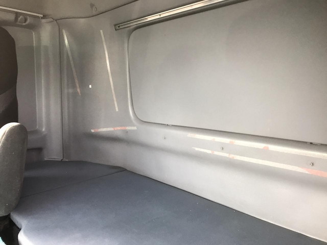 日野プロフィア冷蔵冷凍ウイング大型（10t）[写真24]