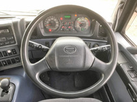 日野プロフィア冷蔵冷凍ウイング大型（10t）[写真27]