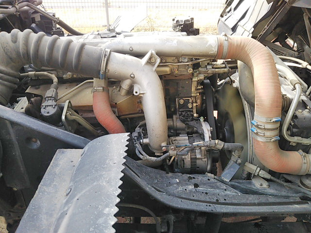 三菱ふそうファイターヒアブクレーン中型（4t）[写真25]