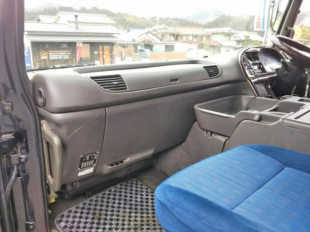 いすゞギガ深ダンプ（土砂禁ダンプ）大型（10t）[写真29]