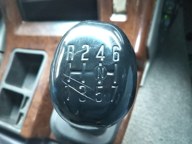 いすゞギガ深ダンプ（土砂禁ダンプ）大型（10t）[写真34]