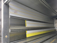 いすゞギガ冷蔵冷凍ウイング大型（10t）[写真11]