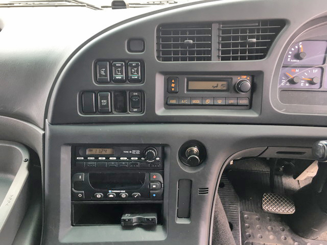 いすゞギガ冷蔵冷凍ウイング大型（10t）[写真34]