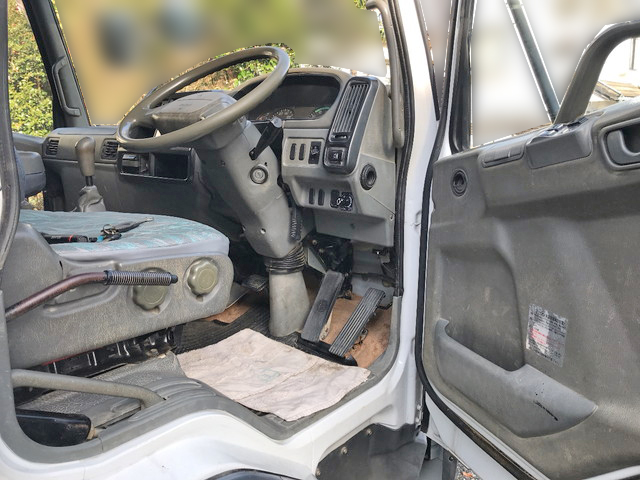 三菱ふそうファイターダンプ中型（4t）[写真18]