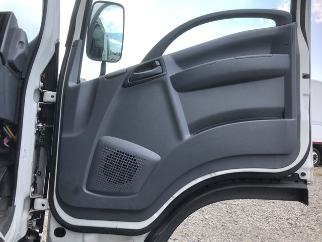 いすゞエルフ平ボディ小型（2t・3t）[写真33]