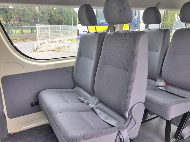 トヨタハイエースバン小型（2t・3t）[写真13]