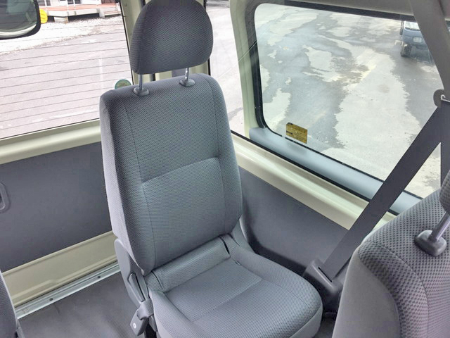 トヨタハイエースバン小型（2t・3t）[写真17]