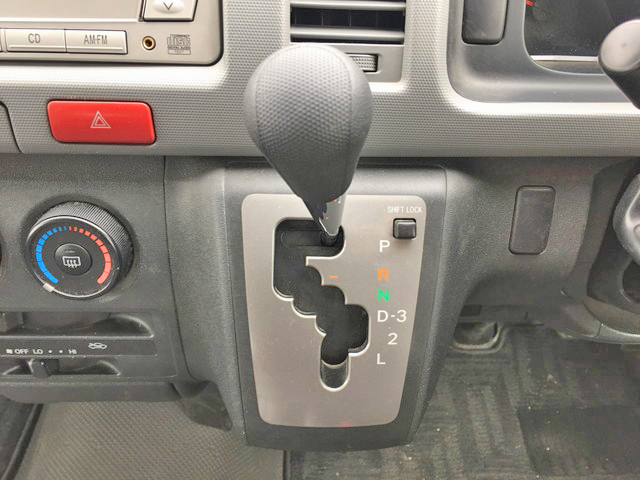 トヨタハイエースバン小型（2t・3t）[写真26]