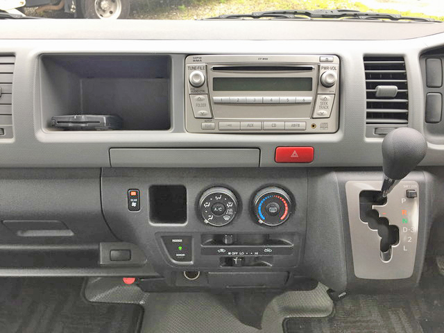 トヨタハイエースバン小型（2t・3t）[写真27]